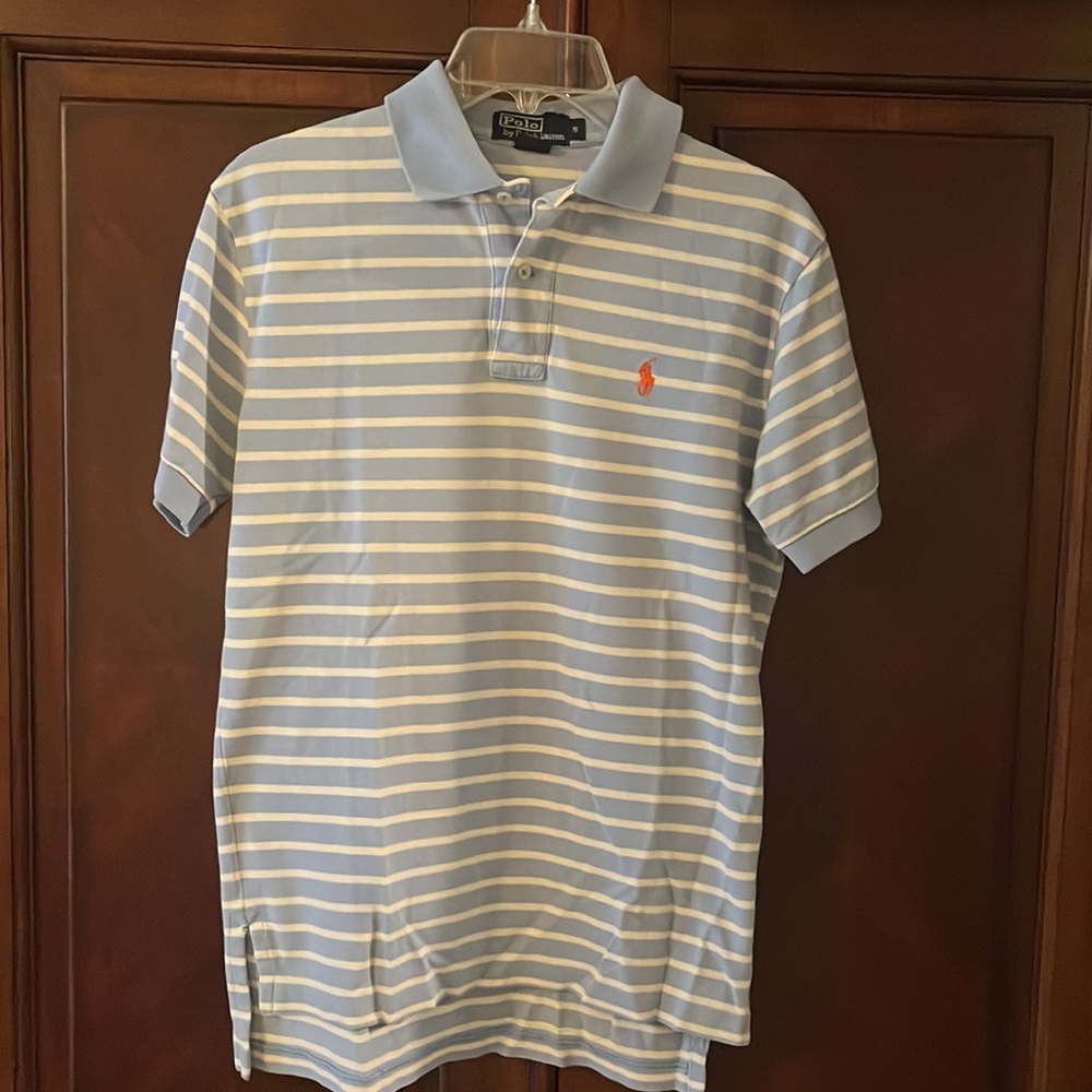 Men’s Ralph Lauren Polo Shirt. EUC. Size Small
